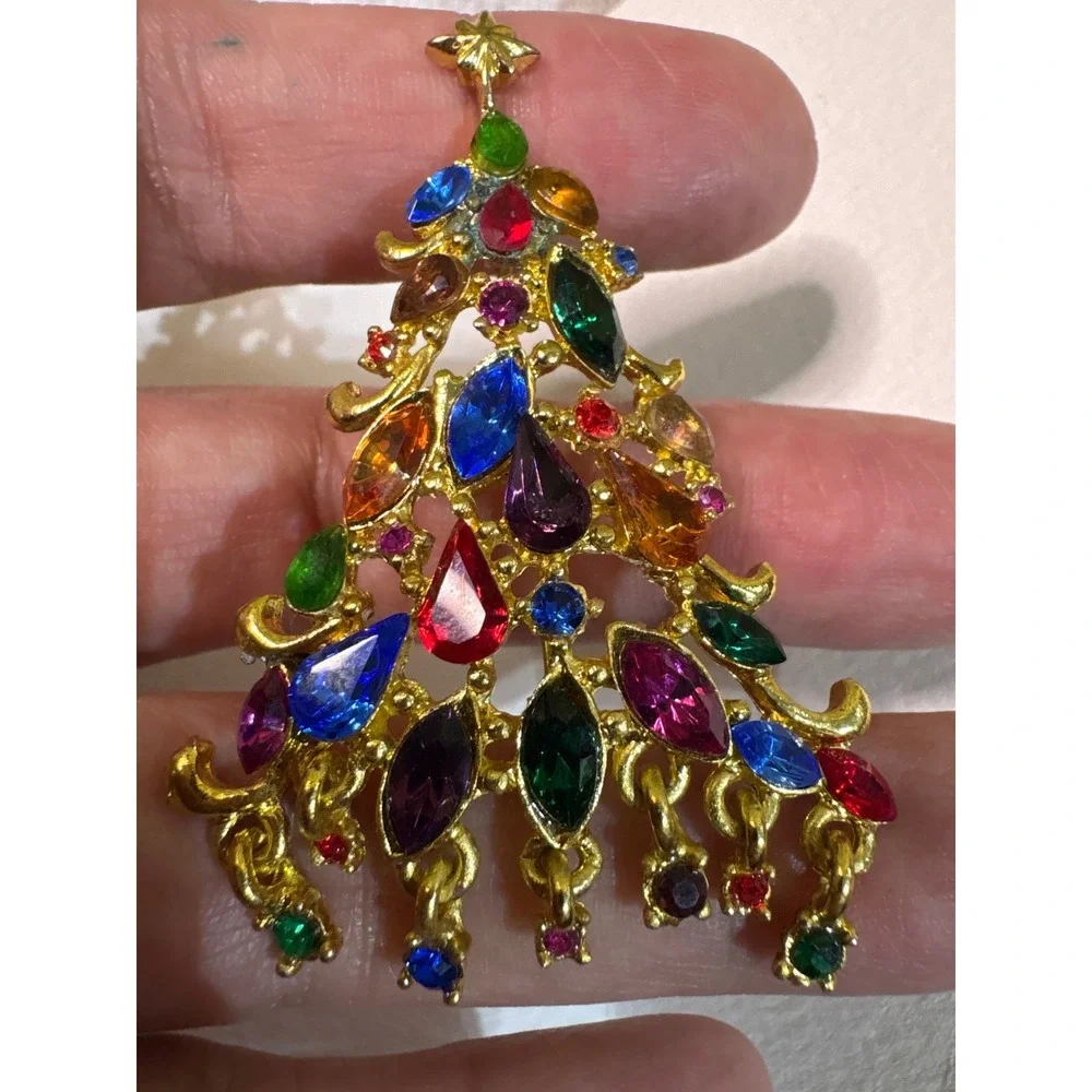 Vintage Christmas Tree Brooch Gold Tone‎ Multi Color Rhinestone Gem Holiday Pin